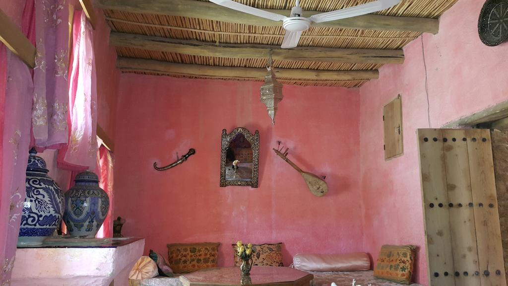Auberge Chez Julia Мерзуга Экстерьер фото