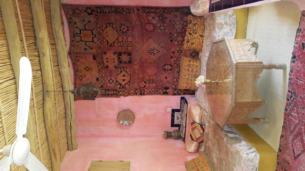 Auberge Chez Julia Мерзуга Экстерьер фото