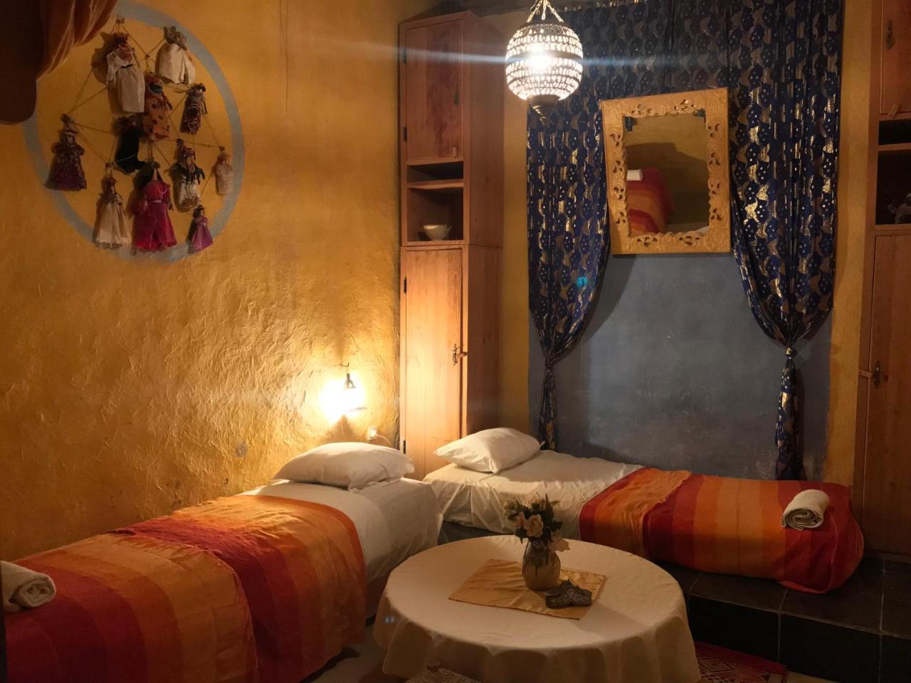 Auberge Chez Julia Мерзуга Экстерьер фото